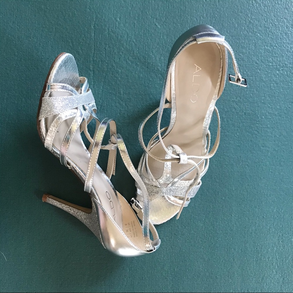 Sparkly silver heels from Aldo. Size US6